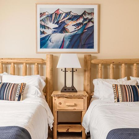 Majestic Valley Wilderness Lodge Sutton-Alpine Exterior foto
